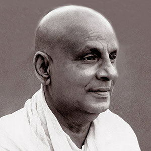 Another photo of Sivananda sitting with eyes open